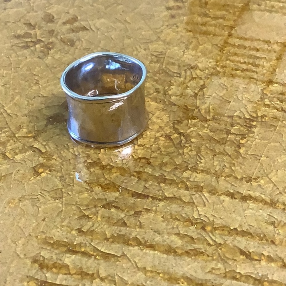 Silpada VINTAGE Hammered Cuff Ring R0723 Size 7 - Picture 7 of 16